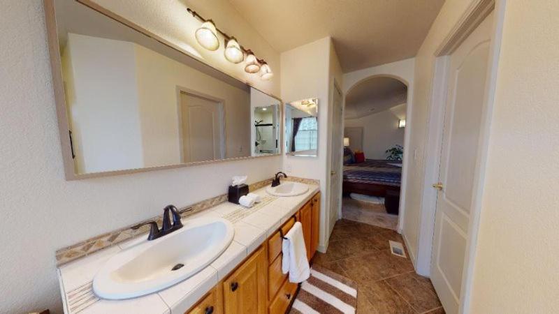 120 Winding Meadow By Vacation Rentals For You Monument Eksteriør billede